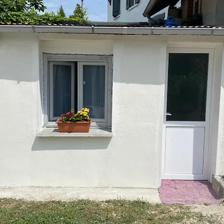 Studio Meublee 20M2 Les Abrets En Dauphine Avec Acces Autonome Exterior foto