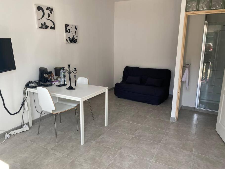 Meublee 20m2 En Dauphine Avec Acces Autonome Apartment Les Abrets